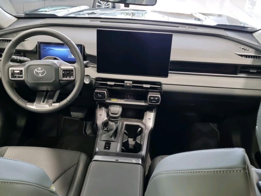 Toyota RAV4 VI (XA60) Омск  - изображение 8