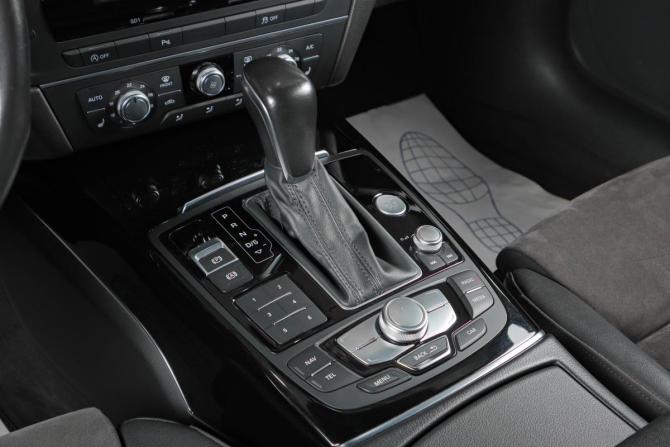 Audi A6 IV (C7) Рестайлинг с пробегом 2015 года, цена 2 449 000 рублей, 129896 км, седан, Автокод Объявления