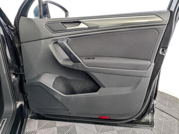 Volkswagen Tiguan II с пробегом 2019 года, цена 2 150 000 рублей, 224392 км, внедорожник, Автокод Объявления