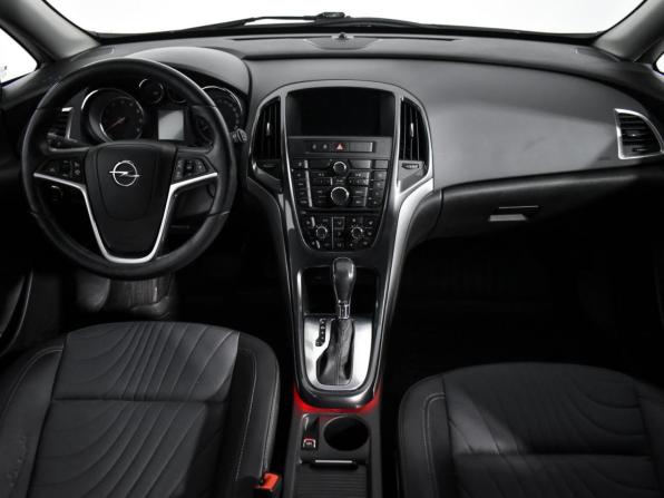 Opel Astra J Рестайлинг с пробегом 2014 года, цена 789 000 рублей, 159000 км, хэтчбек, Автокод Объявления