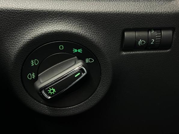 Skoda Rapid II с пробегом 2021 года, цена 1 845 000 рублей, 51572 км, лифтбек, Автокод Объявления