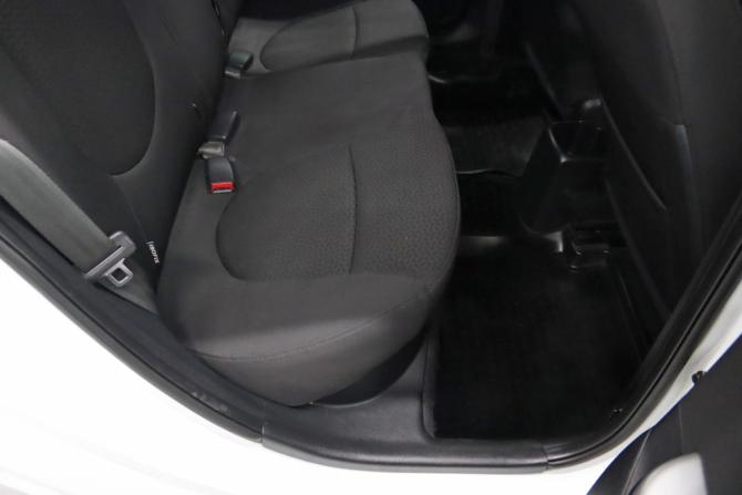 Kia Rio III с пробегом 2013 года, цена 895 170 рублей, 109400 км, хэтчбек, Автокод Объявления