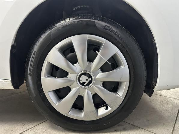 Skoda Rapid II с пробегом 2021 года, цена 1 639 000 рублей, 22569 км, лифтбек, Автокод Объявления