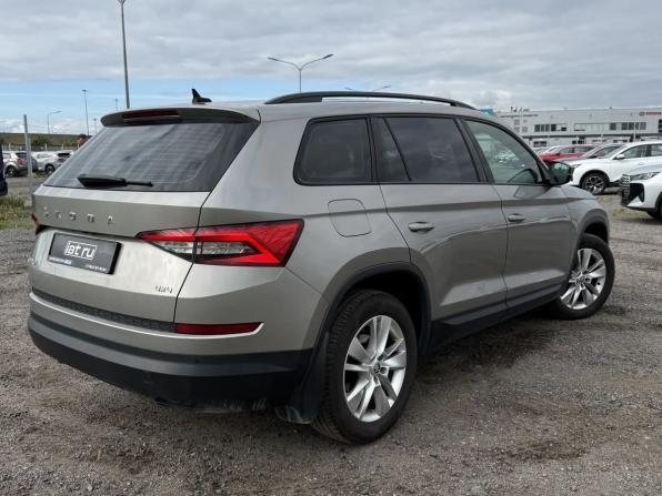 Skoda Kodiaq I с пробегом 2020 года, цена 2 348 000 рублей, 207118 км, внедорожник, Автокод Объявления