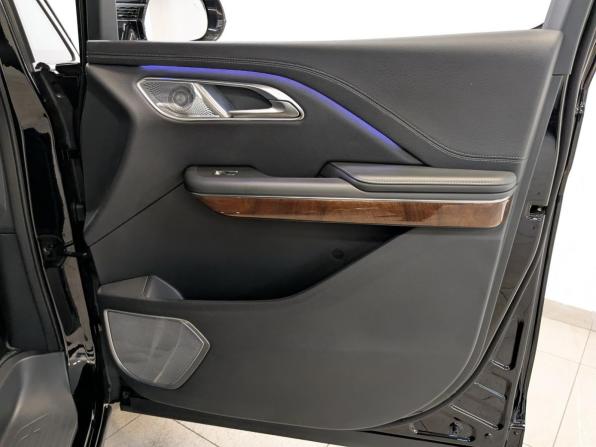 Hongqi HQ9 с пробегом 2022 года, цена 4 100 000 рублей, 80040 км, минивэн, Автокод Объявления