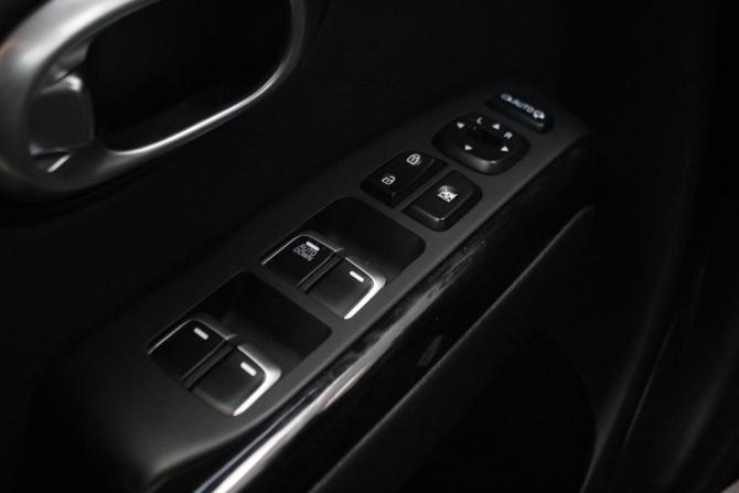 Kia Soul II Рестайлинг с пробегом 2018 года, цена 1 650 000 рублей, 157759 км, хэтчбек, Автокод Объявления