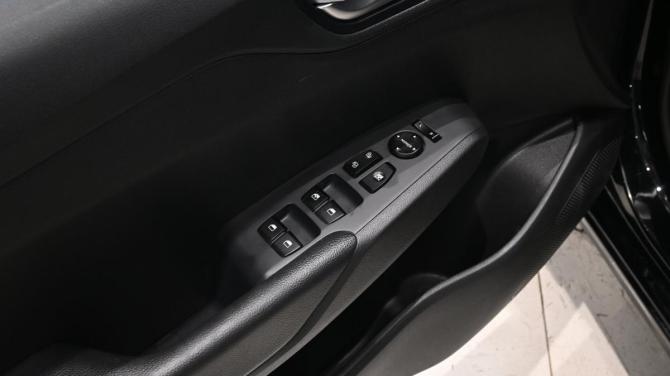 Hyundai Solaris II Рестайлинг с пробегом 2020 года, цена 1 520 000 рублей, 118424 км, седан, Автокод Объявления
