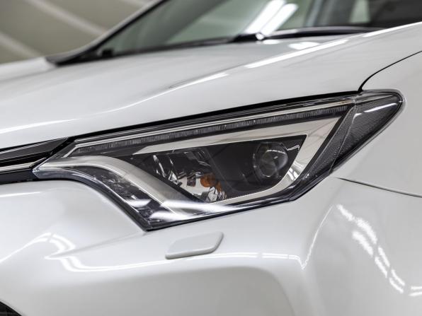Toyota RAV4 IV (XA40) Рестайлинг с пробегом 2018 года, цена 2 088 000 рублей, 180911 км, внедорожник, Автокод Объявления