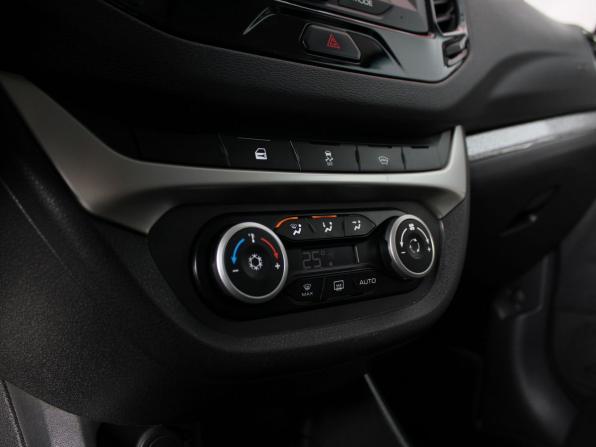Lada (ВАЗ) Vesta I с пробегом 2019 года, цена 989 000 рублей, 240980 км, универсал, Автокод Объявления