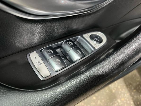 Mercedes-Benz E-Класс V (W213 S213 C238) Рестайлинг с пробегом 2021 года, цена 3 795 000 рублей, 113075 км, седан, Автокод Объявления