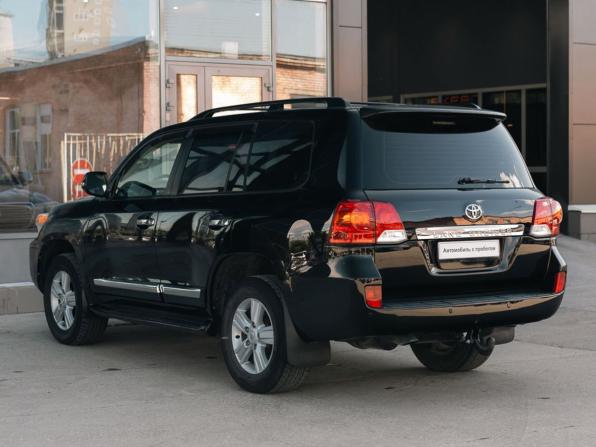 Toyota Land Cruiser 200 Series Рестайлинг 1 с пробегом 2012 года, цена 3 530 000 рублей, 271390 км, внедорожник, Автокод Объявления