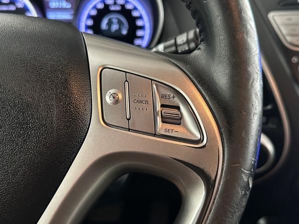 Hyundai ix35 I с пробегом 2012 года, цена 939 000 рублей, 282664 км, внедорожник, Автокод Объявления