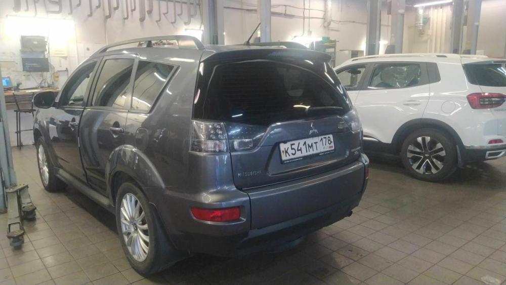 Mitsubishi Outlander II Рестайлинг Санкт-Петербург  - изображение 4