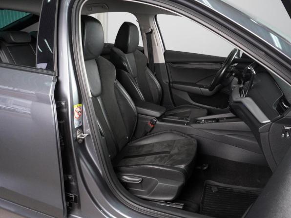 Skoda Octavia IV (A8) с пробегом 2020 года, цена 2 679 000 рублей, 105070 км, лифтбек, Автокод Объявления