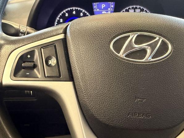 Hyundai Solaris I с пробегом 2014 года, цена 685 000 рублей, 247411 км, седан, Автокод Объявления