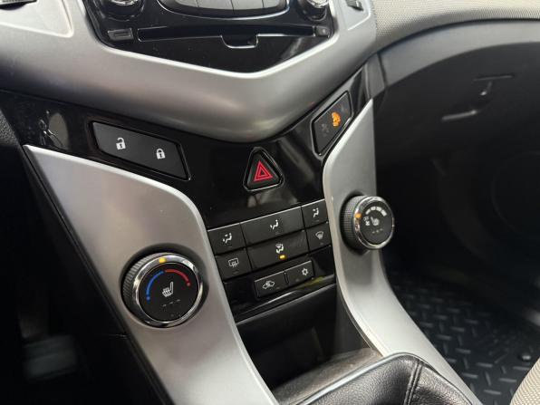 Chevrolet Cruze I с пробегом 2012 года, цена 770 000 рублей, 200319 км, хэтчбек, Автокод Объявления