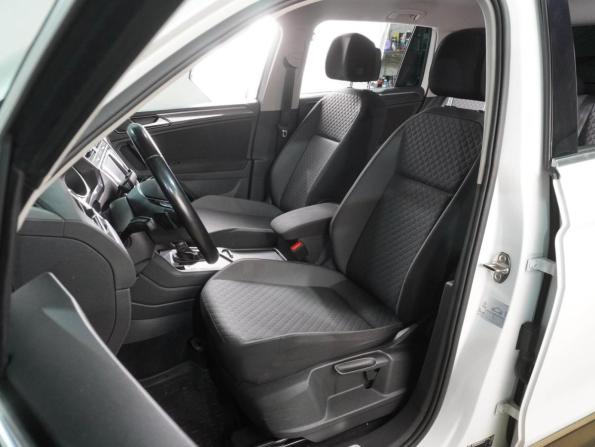 Volkswagen Tiguan II с пробегом 2017 года, цена 1 999 000 рублей, 123092 км, внедорожник, Автокод Объявления