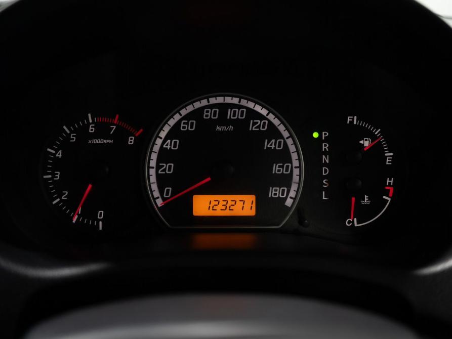 Suzuki Swift III Чита  - изображение 9