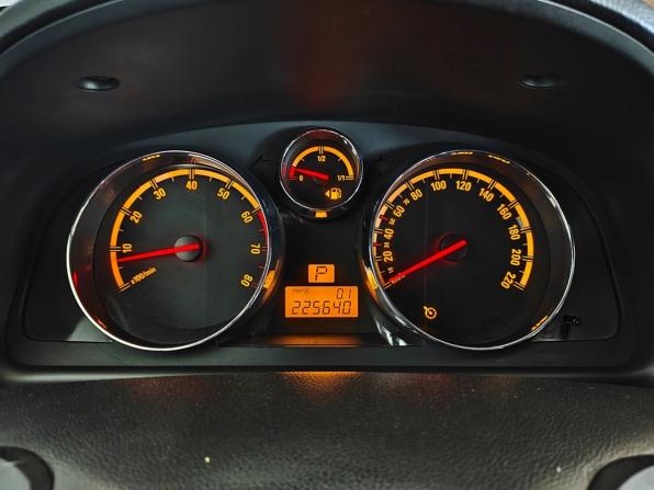 Opel Antara I с пробегом 2010 года, цена 799 000 рублей, 225388 км, внедорожник, Автокод Объявления