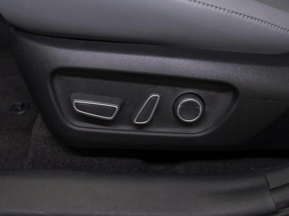 Toyota RAV4 VI (XA60) с пробегом 2026 года, цена 4 200 000 рублей, 50 км, внедорожник, Автокод Объявления