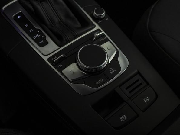 Audi A3 III (8V) Рестайлинг с пробегом 2019 года, цена 2 178 000 рублей, 47360 км, седан, Автокод Объявления