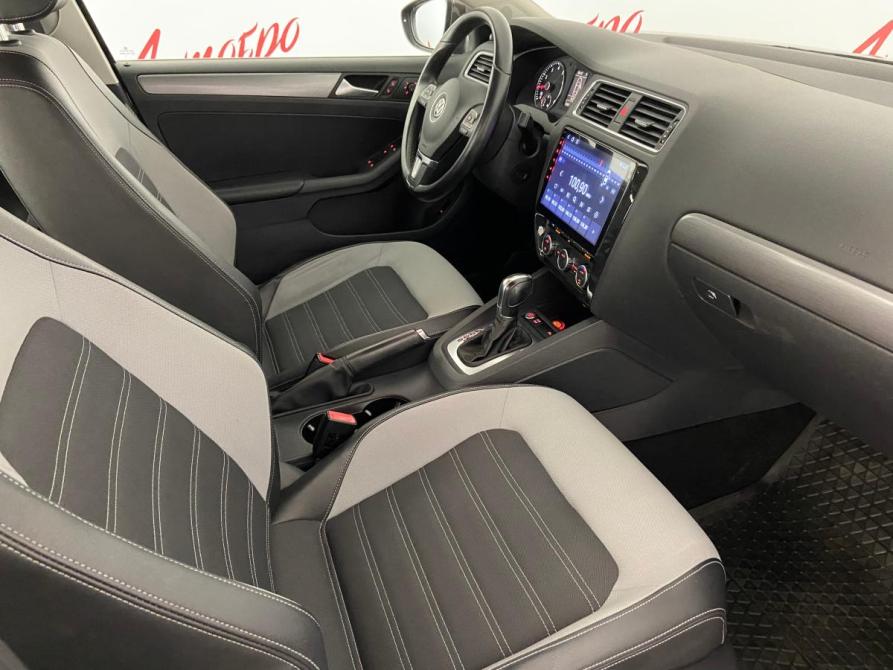 Volkswagen Jetta VI Псков  - изображение 12