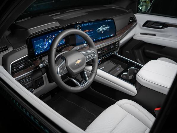 Новый Chevrolet Tahoe V Рестайлинг 2025 года, цена 15 800 000 рублей, внедорожник, Автокод Объявления