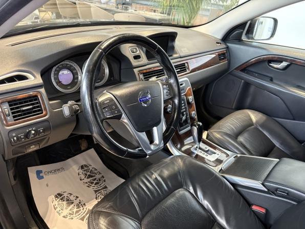 Volvo XC70 II с пробегом 2011 года, цена 1 305 400 рублей, 233983 км, универсал, Автокод Объявления