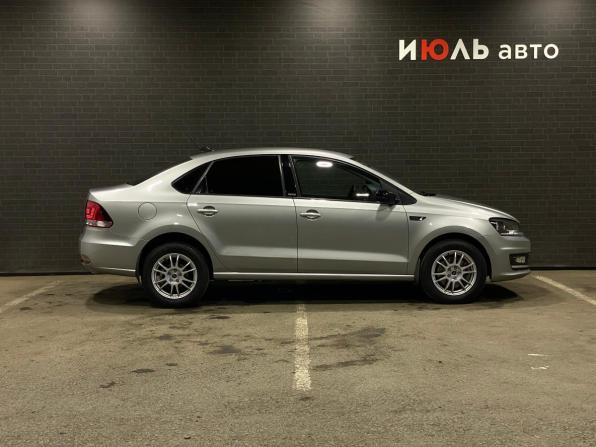 Volkswagen Polo V Рестайлинг с пробегом 2017 года, цена 1 290 000 рублей, 67774 км, седан, Автокод Объявления
