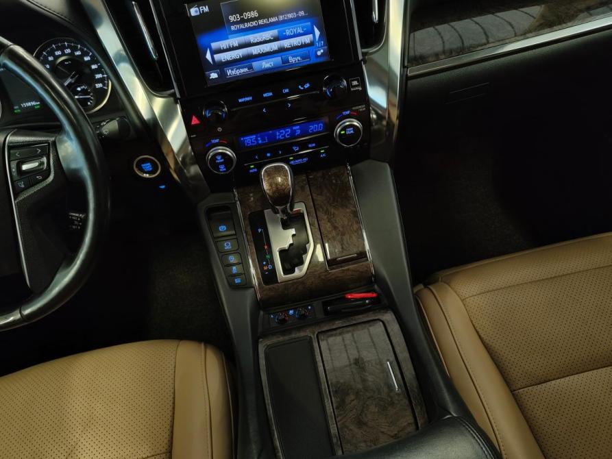Toyota Alphard III Рестайлинг Санкт-Петербург  - изображение 16