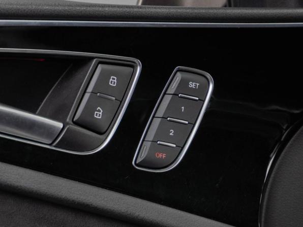 Audi A6 allroad III (C7) Рестайлинг с пробегом 2016 года, цена 2 800 000 рублей, 199036 км, универсал, Автокод Объявления