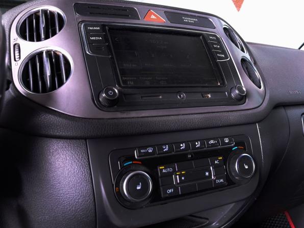 Volkswagen Tiguan I с пробегом 2011 года, цена 1 050 000 рублей, 230663 км, внедорожник, Автокод Объявления