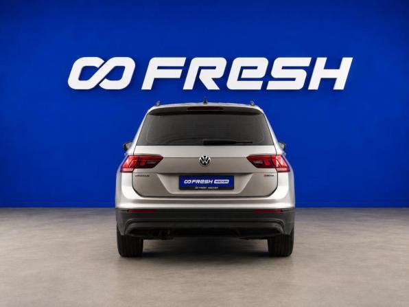 Volkswagen Tiguan II с пробегом 2020 года, цена 2 550 055 рублей, 76716 км, внедорожник, Автокод Объявления