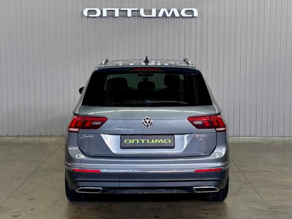 Volkswagen Tiguan II с пробегом 2018 года, цена 2 097 000 рублей, 138000 км, внедорожник, Автокод Объявления