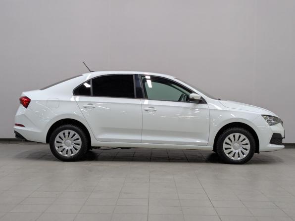 Skoda Rapid II с пробегом 2021 года, цена 1 715 000 рублей, 69993 км, лифтбек, Автокод Объявления