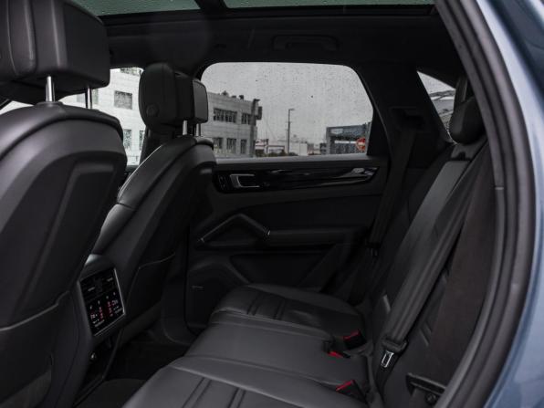 Porsche Cayenne III с пробегом 2018 года, цена 5 530 000 рублей, 106902 км, внедорожник, Автокод Объявления