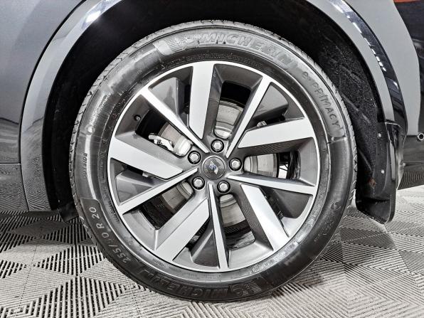 Li Auto (Lixiang) L7 I Рестайлинг с пробегом 2024 года, цена 5 800 000 рублей, 33500 км, внедорожник, Автокод Объявления