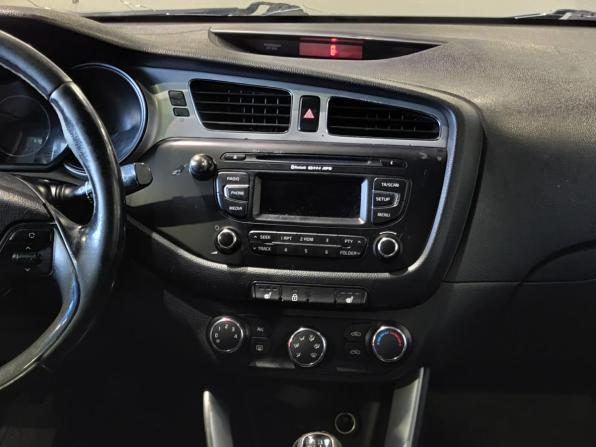 Kia Ceed II с пробегом 2014 года, цена 629 000 рублей, 377600 км, хэтчбек, Автокод Объявления
