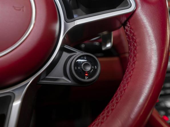 Porsche 911 VII (991) Рестайлинг с пробегом 2016 года, цена 8 990 000 рублей, 50668 км, купе, Автокод Объявления