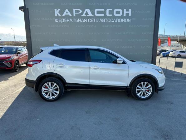 Nissan Qashqai II с пробегом 2017 года, цена 1 395 000 рублей, 178138 км, внедорожник, Автокод Объявления