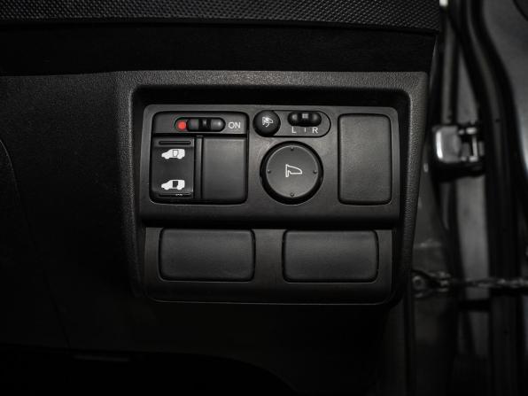 Honda Freed I с пробегом 2010 года, цена 905 000 рублей, 188300 км, компактвэн, Автокод Объявления