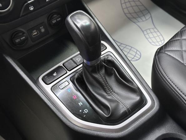 Hyundai Creta I с пробегом 2019 года, цена 1 799 000 рублей, 100201 км, внедорожник, Автокод Объявления