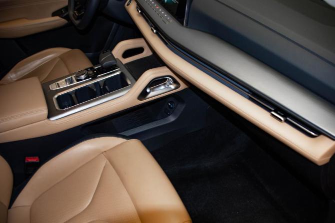Changan Hunter Plus с пробегом 2023 года, цена 2 450 000 рублей, 24187 км, offers.body_type.unknown, Автокод Объявления