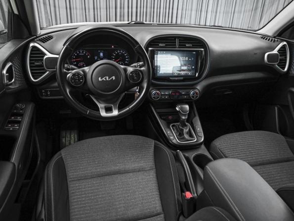 Kia Soul III Рестайлинг с пробегом 2022 года, цена 1 884 000 рублей, 60219 км, хэтчбек, Автокод Объявления