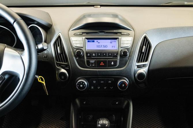 Hyundai ix35 I Рестайлинг с пробегом 2013 года, цена 1 250 000 рублей, 201488 км, внедорожник, Автокод Объявления