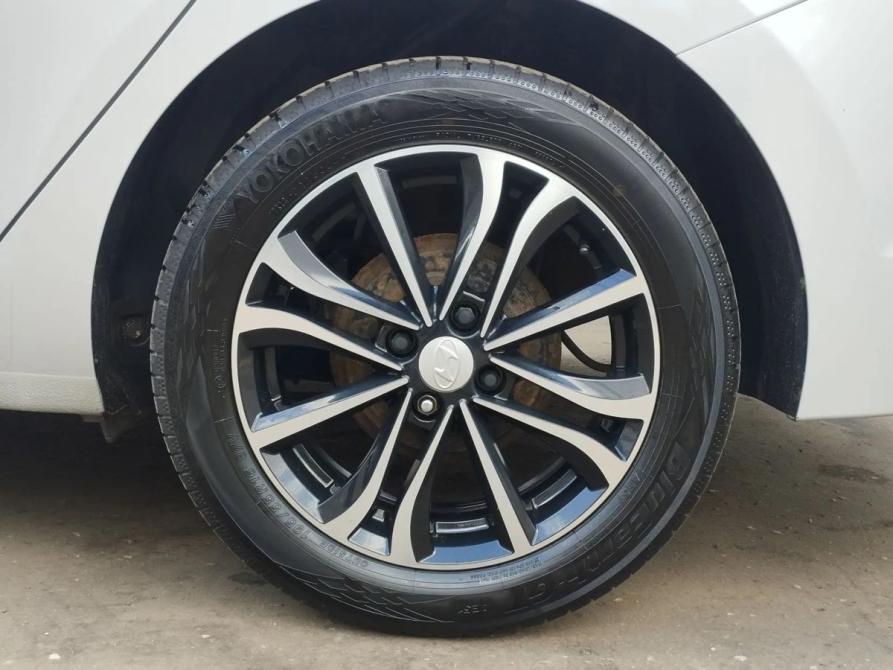Hyundai Solaris II Москва  - изображение 13