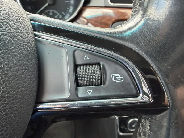 Skoda Superb II Рестайлинг с пробегом 2013 года, цена 999 000 рублей, 358460 км, универсал, Автокод Объявления
