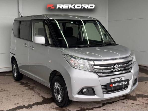Suzuki Solio III с пробегом 2018 года, цена 899 000 рублей, 165494 км, микровэн, Автокод Объявления
