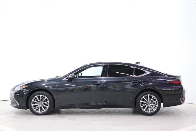 Lexus ES VII Рестайлинг с пробегом 2021 года, цена 3 410 000 рублей, 91269 км, седан, Автокод Объявления