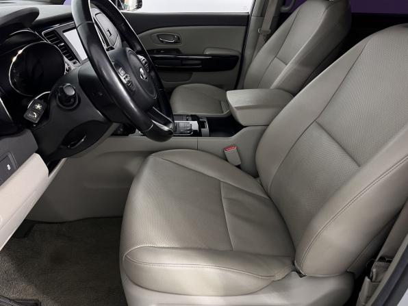Kia Carnival III с пробегом 2017 года, цена 2 500 000 рублей, 61918 км, минивэн, Автокод Объявления